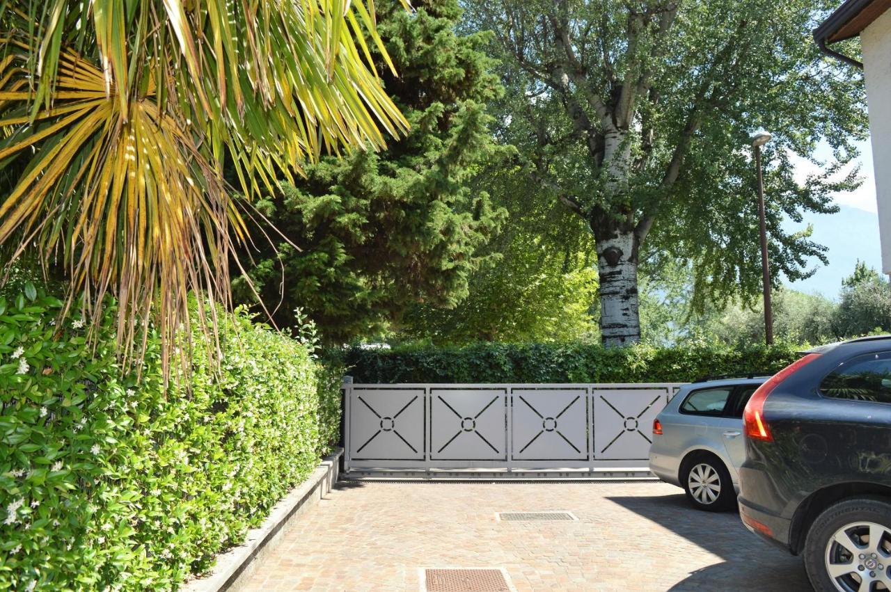 Appartement Balcone Sul Lago 加尔达湖滨 外观 照片