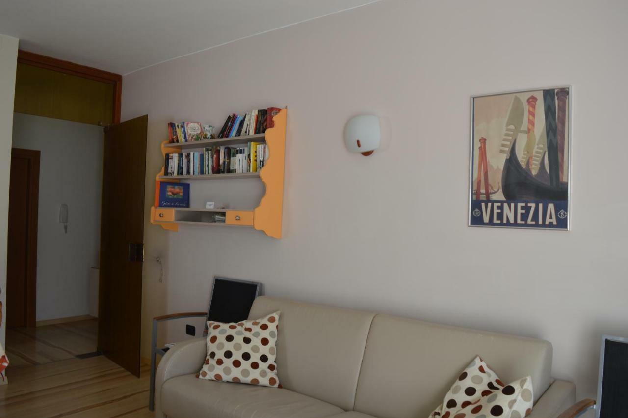 Appartement Balcone Sul Lago 加尔达湖滨 外观 照片
